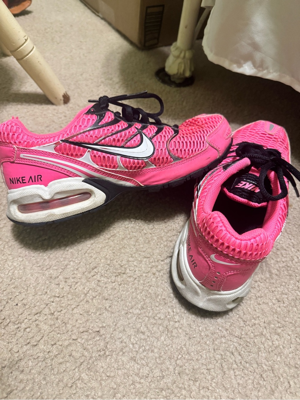 Nike Women's Pink Running Sneakers - Picture 3 of 3